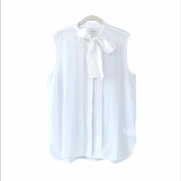 Club Monaco Tops - Club Monaco Silk Sleeveless Blouse